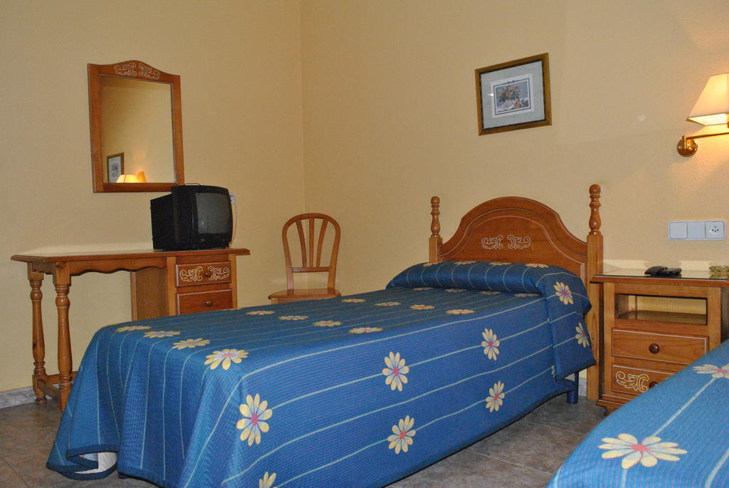 Hostal Rey Teodomiro Orihuela Kültér fotó