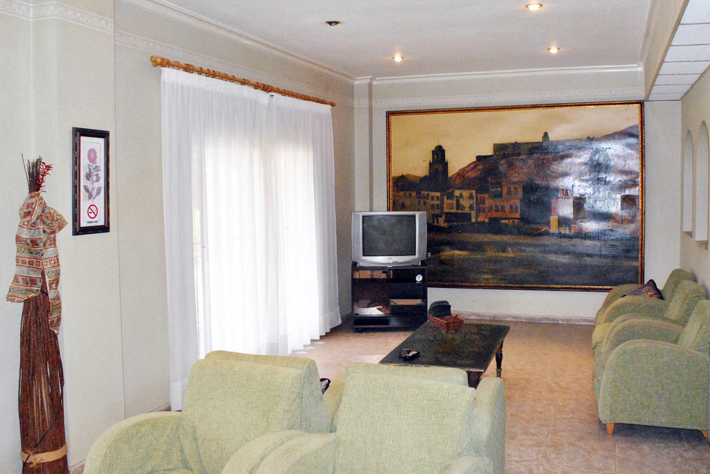 Hostal Rey Teodomiro Orihuela Kültér fotó